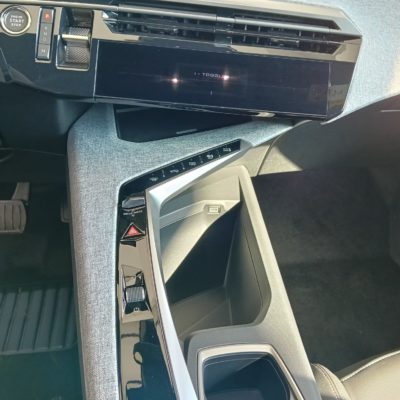 Peugeot 3008 Allure Hybrid 136cv